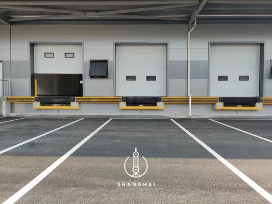 kopen Automatische thermische isolatie metalen geverfde stalen plaat Buitenste sectioneel schuifend opheffen bovendeur online manufacture