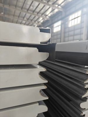 kopen IP55 Motorbeschermingsniveau Industriële schuifdeuren Duurzame schuifdeuren Type voor industriële toepassingen en zware werkzaamheden online manufacture
