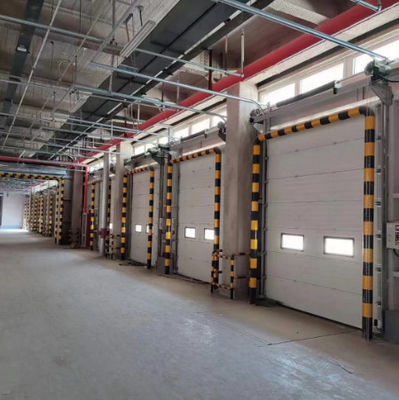 0.4mm gegalvaniseerd staal industriële sectiedeuren RAL9006 / RAL9002 Kleur
