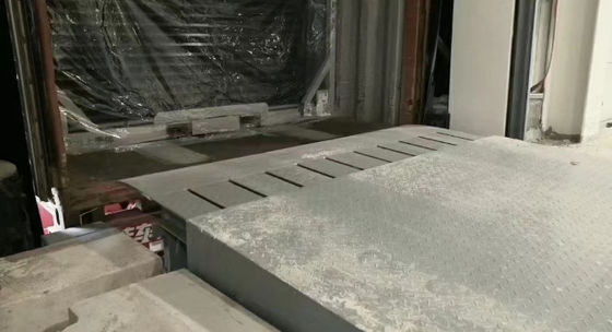 Telescopische hydraulische laaddock leveler aanpasbaar motorvermogen 1.1KW 380V 50HZ