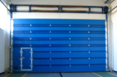 Blauwe kleur Elektrische sectieaansluiting Garagedeuren Gecoate foto-elektrische sensoren
