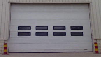 Vaste garage industriële sectiedeuren geïsoleerd 40 mm stalen paneel ISO 9001 / CE