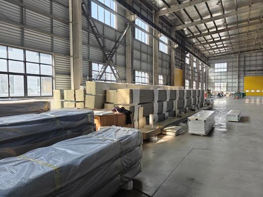 Sectieve garagedeuren met EPDM-dichtingsstroken aan alle kanten voor een goede afdichting