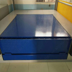 Dock leveler met anti-slip technologie Veiligheid en betrouwbaarheid