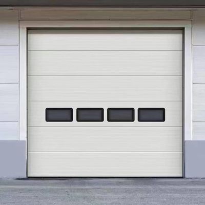 40 mm geïsoleerde sectieafscheiding Garage deuren Sterke ruimtebesparing Energiezuinig